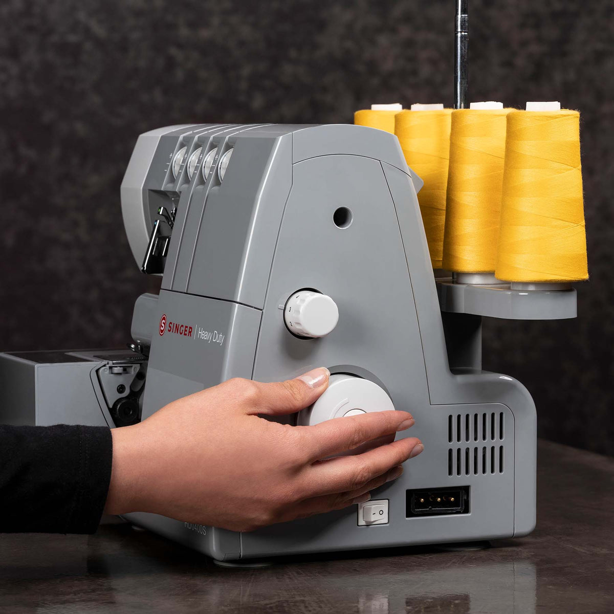 SINGER® HD0400S Heavy Duty Serger